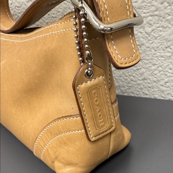 Vintage Coach Light Brown SoHo Leather Shoulder Bag-F08A64 - Picture 2 of 10